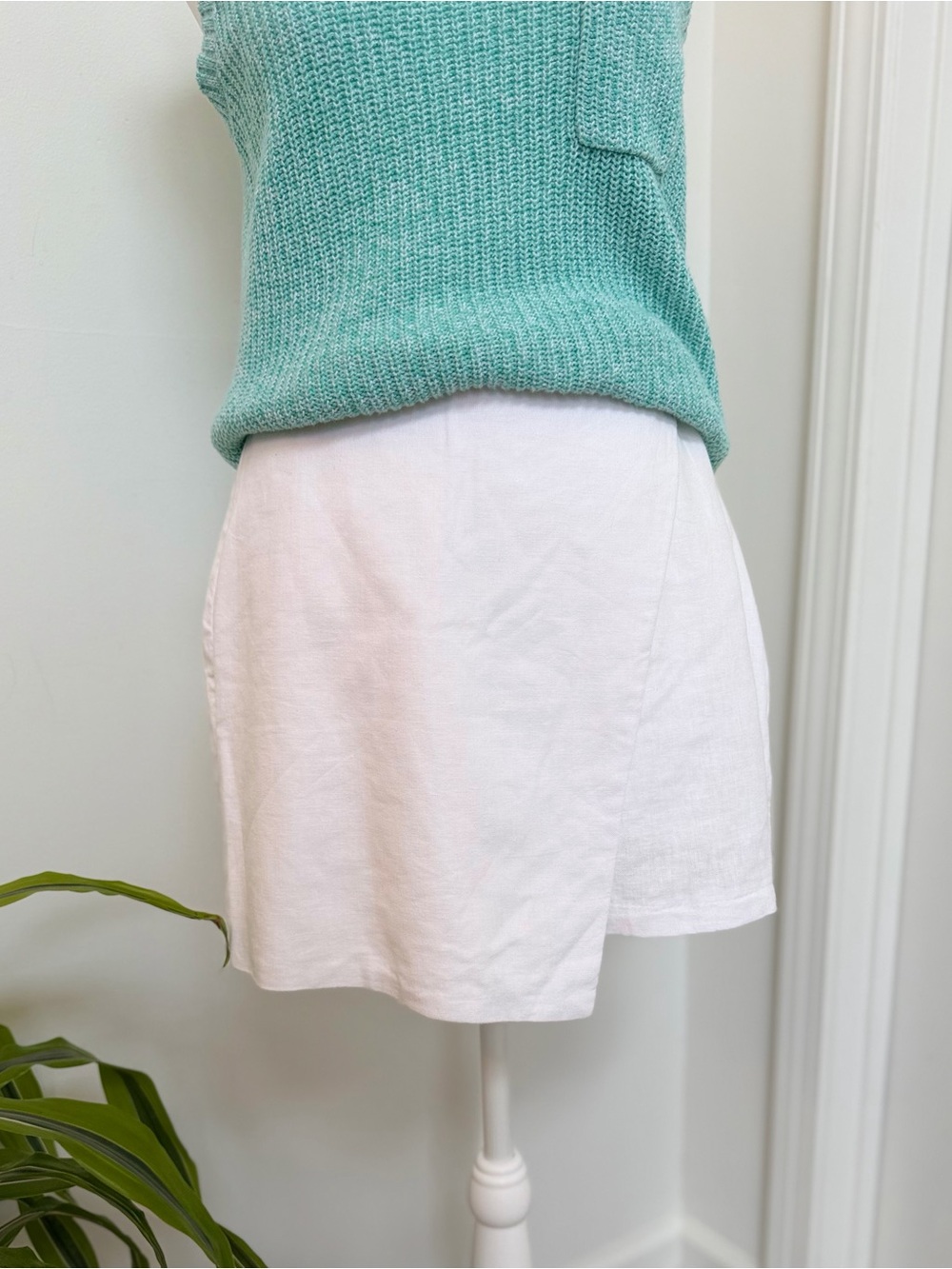 Abercrombie & Fitch White Linen Blend Skort Shorts Women’s Small NWT - Picture 2 of 10